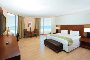 Junior Suite frontal sea view - Riu Palace Antillas Hotel